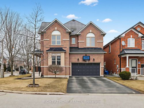 48 Harriet Crescent, Whitchurch Stouffville, ON, L4A0T3 | Card Image