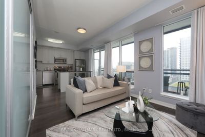 1312 - 225 Sackville St, Condo with 1 bedrooms, 1 bathrooms and null parking in Toronto ON | Image 1