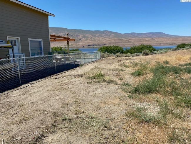 802 Orchard Dr Sw, Home with 0 bedrooms, 0 bathrooms and null parking in Mattawa WA | Image 5