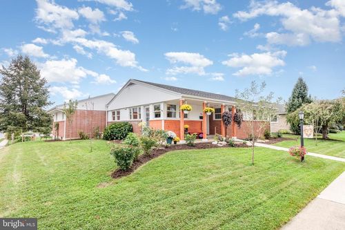 406 W Caracas Ave, HERSHEY, PA, 17033-1617 | Card Image