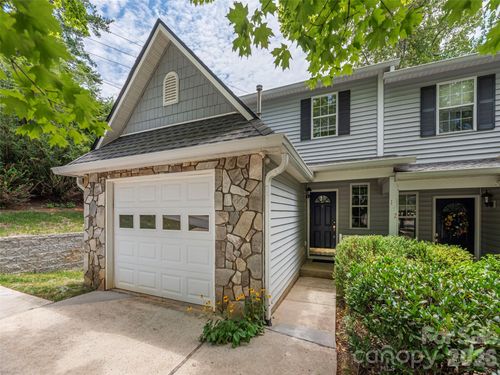 1 Willoughby Run Dr, Asheville, NC, 28803-2168 | Card Image