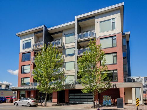 401-9818 Third St, Sidney, BC, V8L3A7 | Card Image