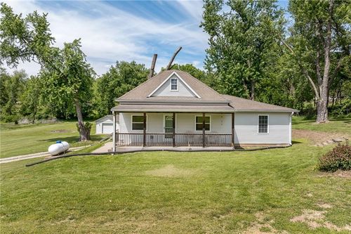 2725 Garfield Ave, Saint Joseph, MO, 64503-3305 | Card Image