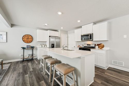 960 Stone Creek Dr, Jordan, MN, 55352-4576 | Card Image