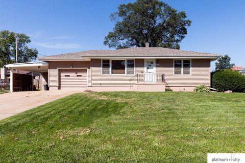 5604 Woodlawn Ave, Ralston, NE, 68127-3763 | Card Image