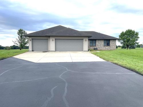 N5585 Shea Lane, Albany, WI, 53502 | Card Image