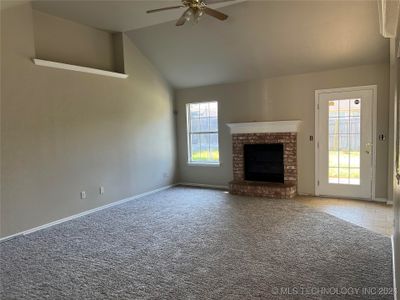 11008 E 120th Street N, House other with 4 bedrooms, 2 bathrooms and null parking in Collinsville OK | Image 2