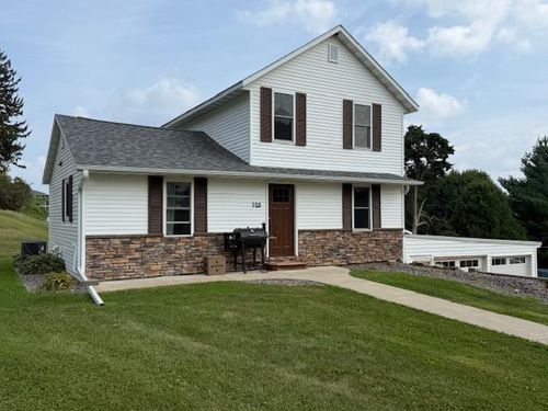 105 N 5th St, Brownsville, MN, 55919-2106 | Card Image