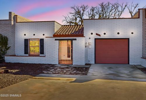 810 Camino Del Rex, Las Cruces, NM, 88001-1577 | Card Image