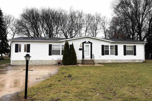 900 Micole Dr, Belvidere, IL, 61008-8231 | Card Image