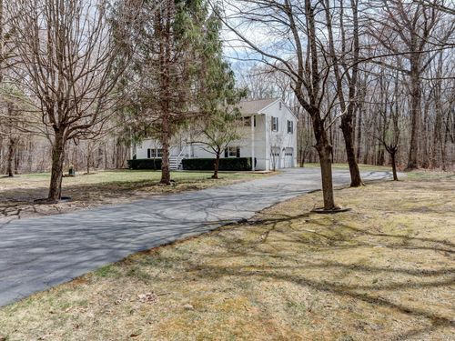 52 Fenn Rd, Northfield, CT, 06778-2316 | Card Image
