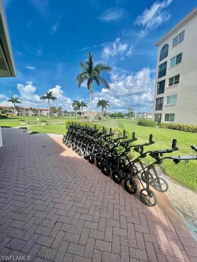 APT-209 - 37 High Point Cir E, Condo with 2 bedrooms, 2 bathrooms and 1 parking in NAPLES FL | Image 39