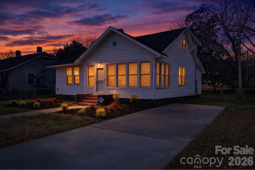 215 King Street S, Gastonia, NC, 28086 | Card Image