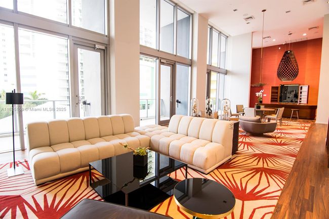APT-3003 - 1300 Brickell Bay Dr, Condo with 2 bedrooms, 2 bathrooms and null parking in Miami FL | Image 26