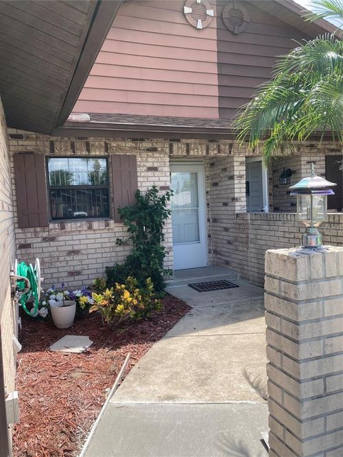 301 Paradise Ln, EDGEWATER, FL, 32132-2223 | Card Image