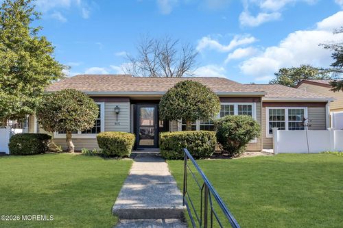 c-647C Dunstable Ct, Manchester, NJ, 08759-7052 | Card Image