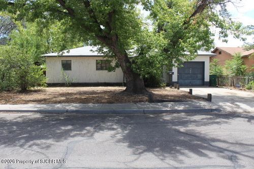 507 E 16th St, Farmington, NM, 87401-6304 | Card Image
