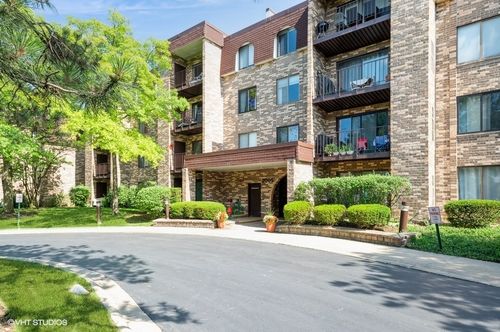 apt-301-2005 Valencia Dr, Northbrook, IL, 60062-7069 | Card Image
