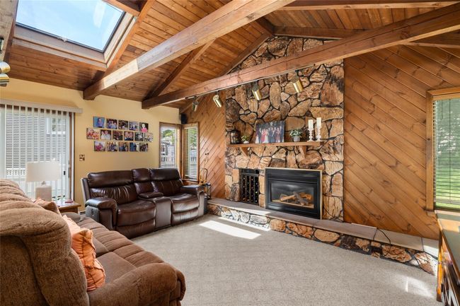 7 Garnet Ln, House other with 4 bedrooms, 2 bathrooms and 2 parking in Plainview NY | Image 12