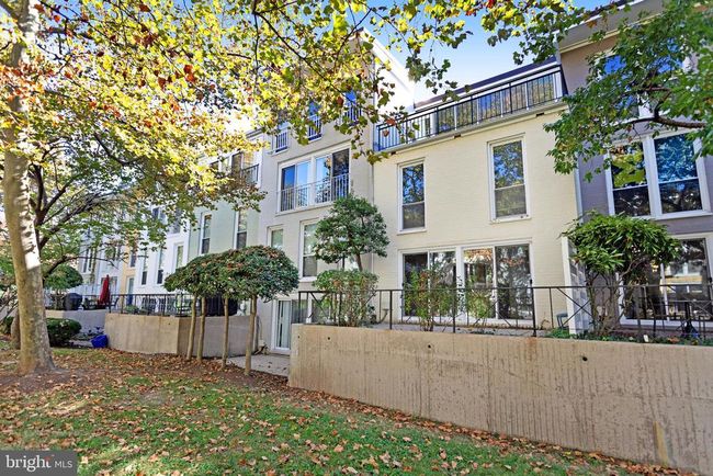 42 G St Sw, Townhouse with 2 bedrooms, 3 bathrooms and null parking in WASHINGTON DC | Image 38