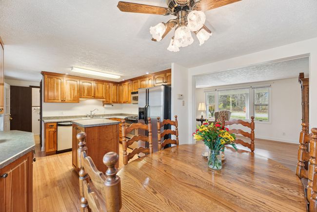 10617 Baldwin Rd, House other with 4 bedrooms, 3 bathrooms and null parking in Bridgman MI | Image 4