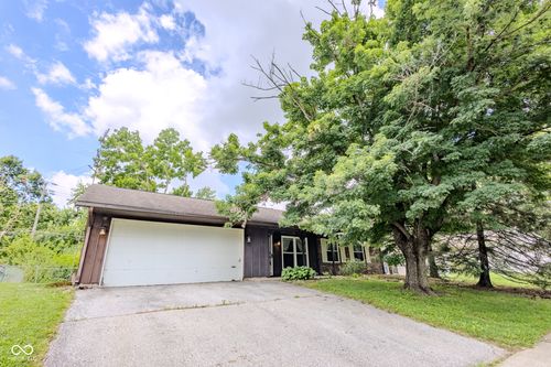 5722 Wheelhorse Dr, Indianapolis, IN, 46221-4022 | Card Image