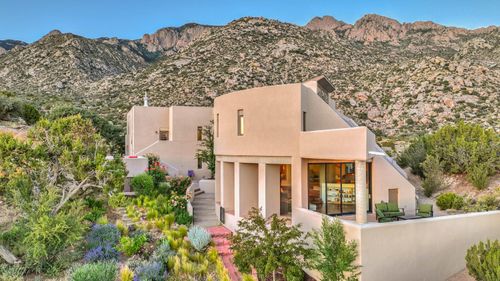 250 Spring Creek Pl Ne, Albuquerque, NM, 87122-2016 | Card Image