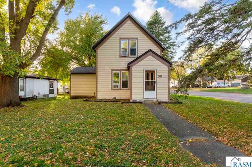302 S Renville St, Winthrop, MN, 55396-2420 | Card Image
