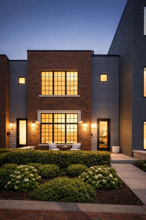 1204 7th Ave N, Nashville, TN, 37208-2606 | Card Image