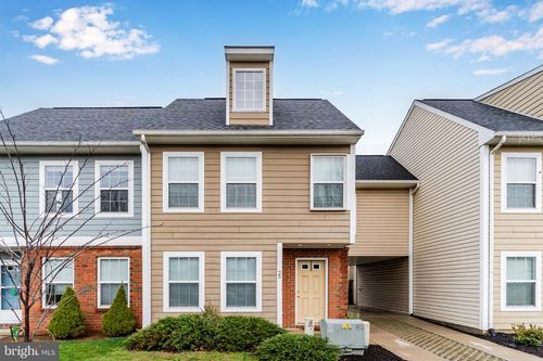 25 Parkview Dr, CARLISLE, PA, 17013-2208 | Card Image