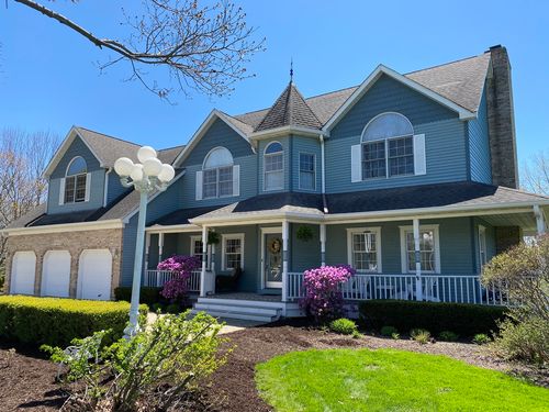 7N610 Cloverfield Cir, St. Charles, IL, 60175-5437 | Card Image