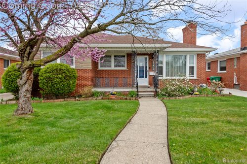 24861 Almond Ave, Eastpointe, MI, 48021-4235 | Card Image