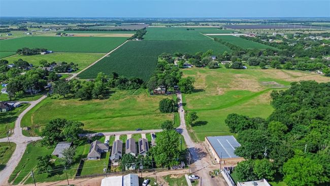 6418 Gresham St, House other with 3 bedrooms, 2 bathrooms and null parking in Wallis TX | Image 21