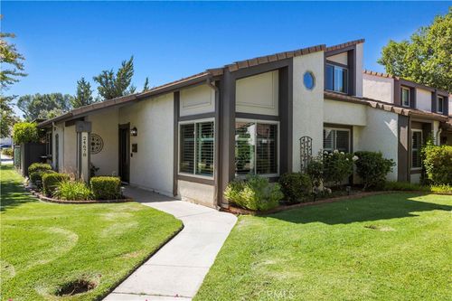 24678 Golfview Dr, Valencia, CA, 91355 | Card Image