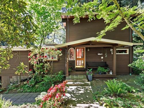 6418 E Mercer Way, Mercer Island, WA, 98040-5131 | Card Image