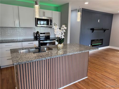 545 Lock Ln, Petersburg, VA, 23805-2542 | Card Image