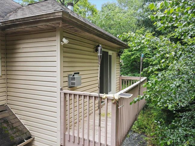 233 Edward Smith Blvd, House other with 4 bedrooms, 3 bathrooms and null parking in East Stroudsburg PA | Image 36