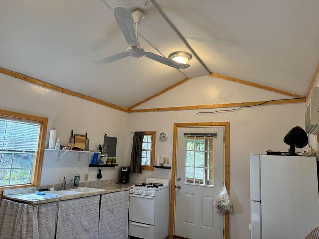Cabin Interior | Image 7