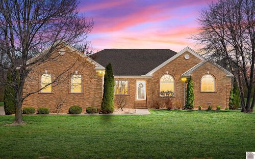 115 Farmhill Dr, Hopkinsville, KY, 42240-8634 | Card Image