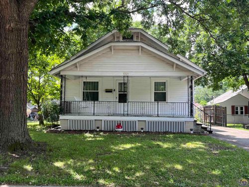 1321 Washington St, Emporia, KS, 66801-5519 | Card Image