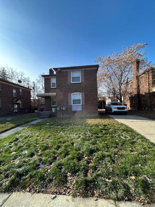 2962 Ewald Cir, Detroit, MI, 48238-2553 | Card Image