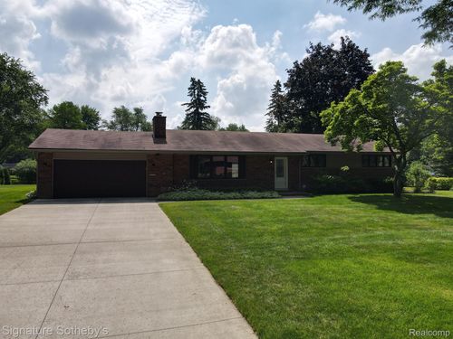 3672 Middlebury Ln, Bloomfield Hills, MI, 48301-3361 | Card Image