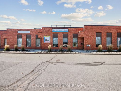 6-7-40 N Rivermede Rd, Vaughan, ON, L4K2H3 | Card Image