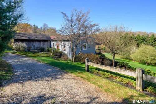 28 Poverty Hollow Rd, Newtown, CT, 06470-1817 | Card Image