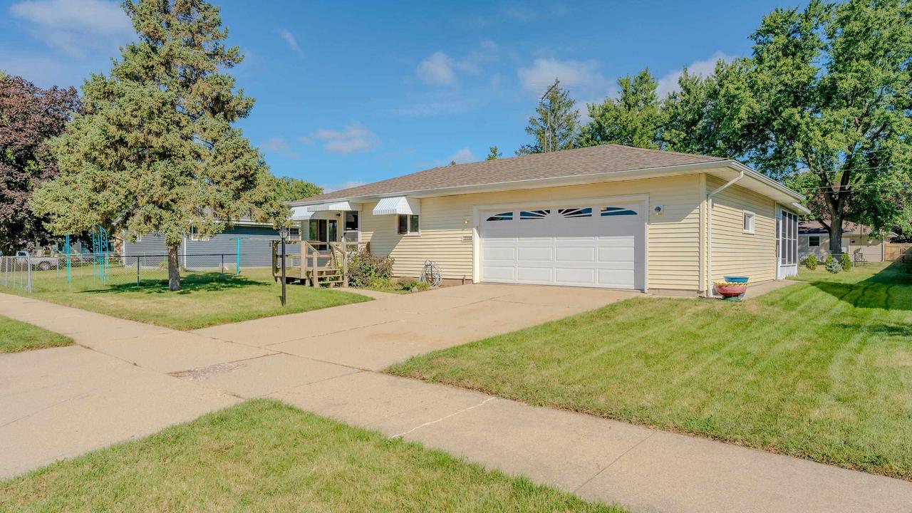 Kensington St, Janesville, WI 53546