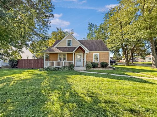 21 E Lyndale Ave, Northlake, IL, 60164-1748 | Card Image