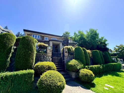 968 Burnwood Ave, Burnaby, BC, V5A4W7 | Card Image