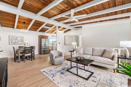 2848 Henry St, Honolulu, HI, 96817-1143 | Card Image