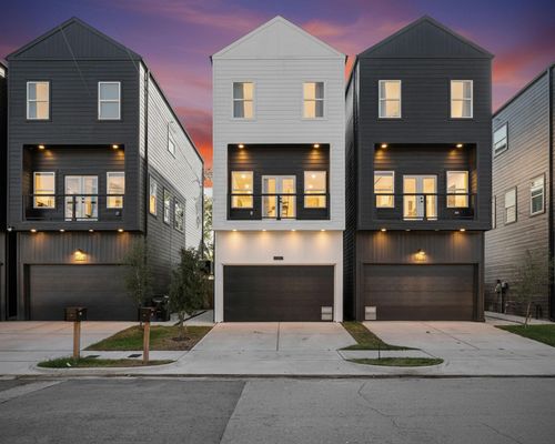 872 E 35th St, Houston, TX, 77022-5110 | Card Image