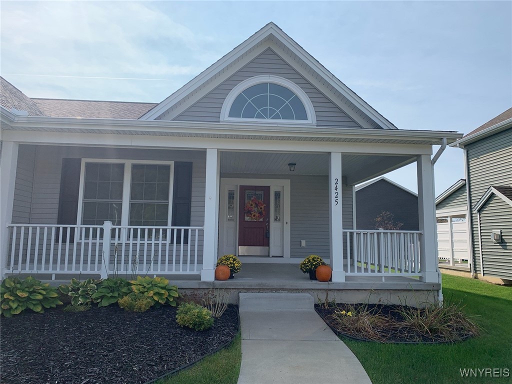 Agassiz Dr, Lake View, NY 14085
